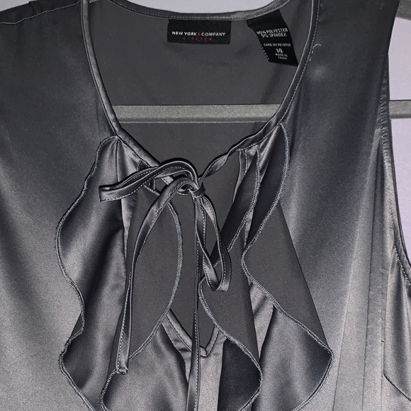 Gray Sleeveless Ruffle Top - Picture 6 of 10